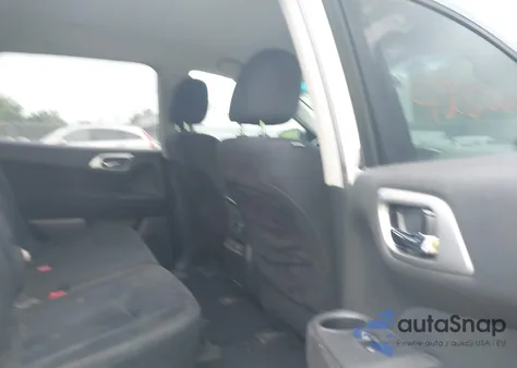 2013 Nissan Pathfinder Sv из США, поврежденный, VIN 5N1AR2MM0DC604358